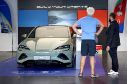 BYD EV img 1