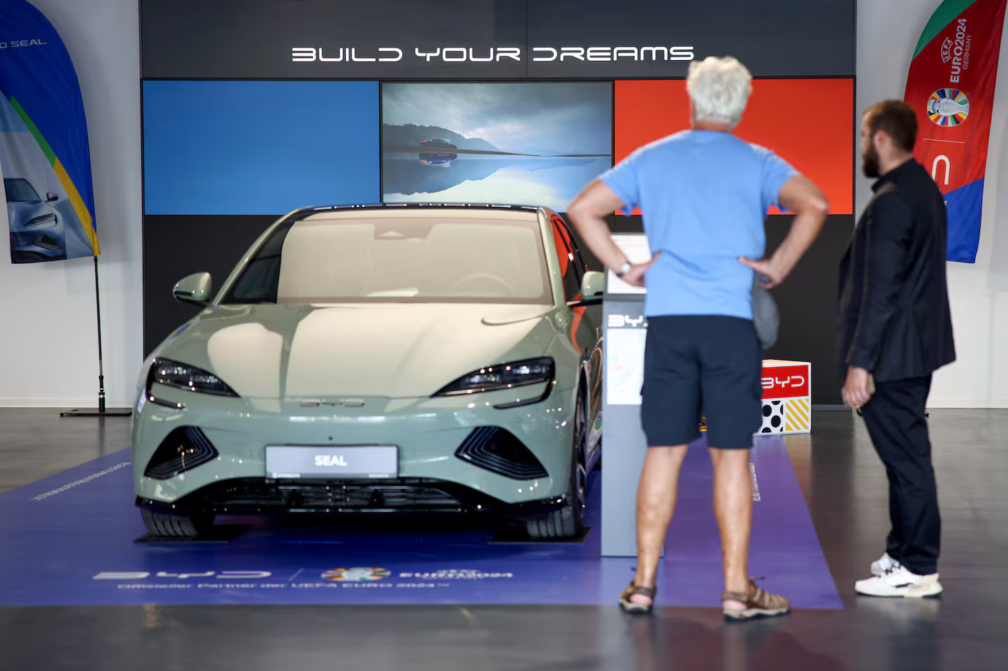 BYD EV img 6